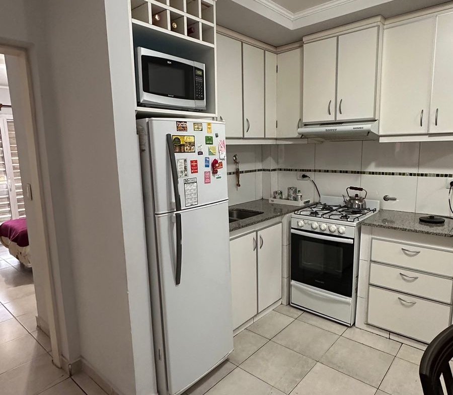900